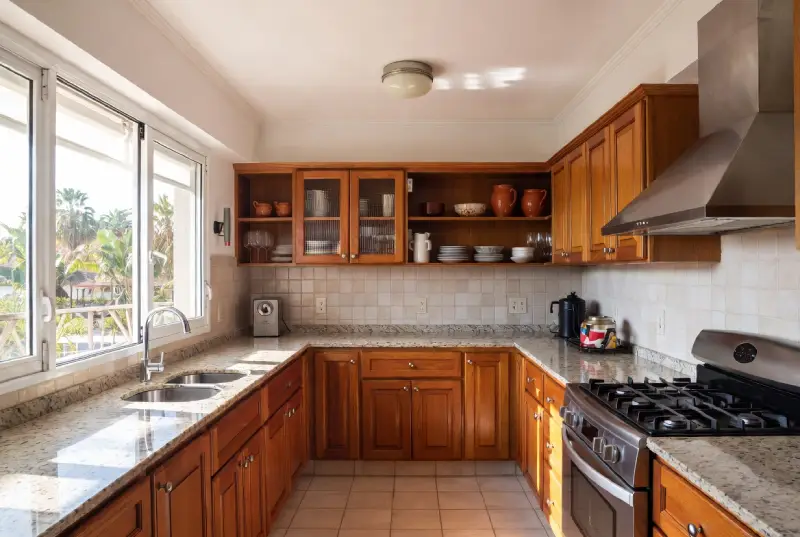 Casa en venta en Banfield – Estilo moderno con excelente entorno residencial - Imagen 2